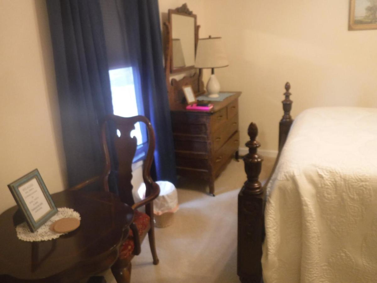 Serenityhill Bed And Breakfast Brownsville Esterno foto